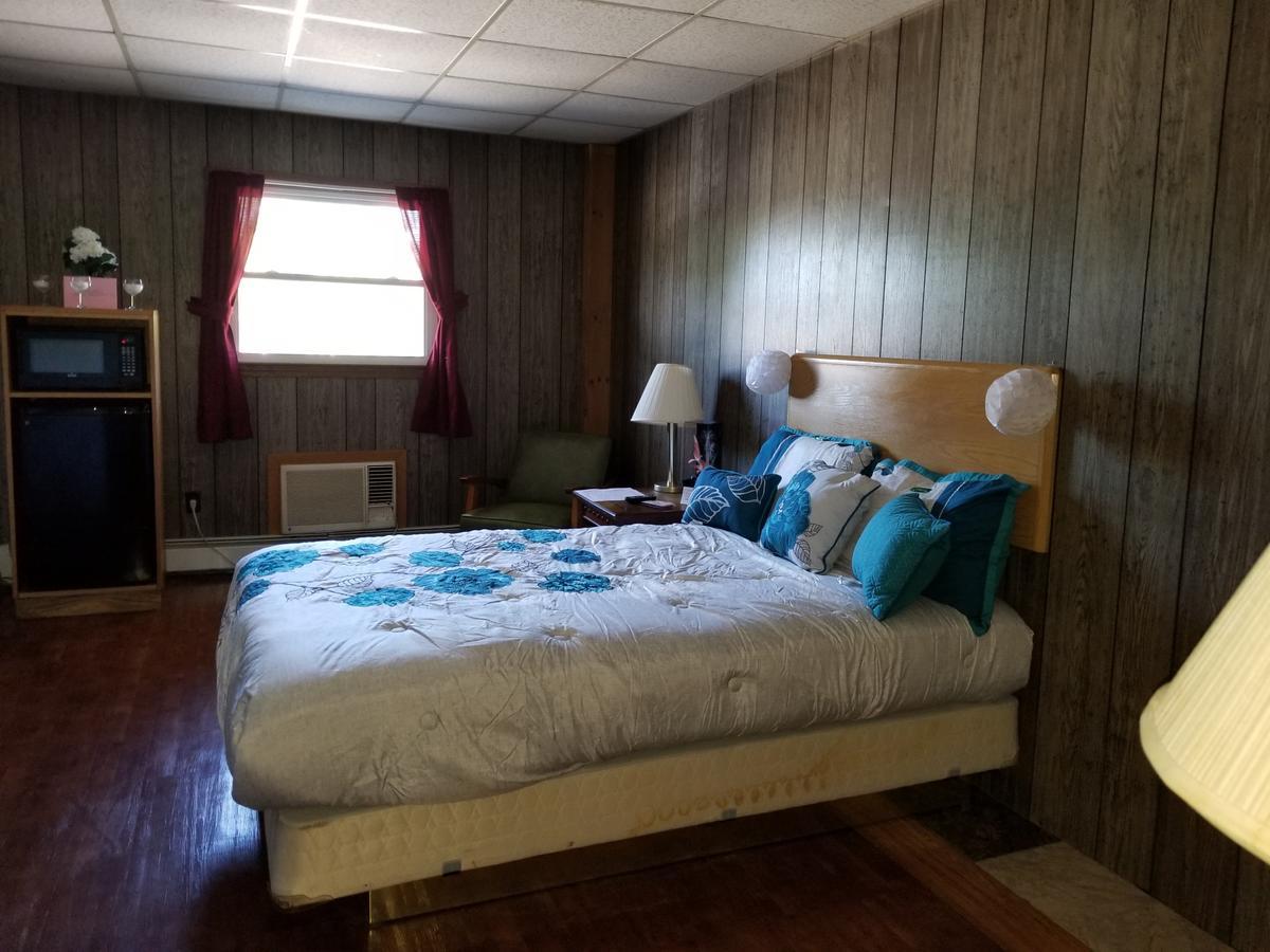Pittsfield Motor Inn المظهر الخارجي الصورة