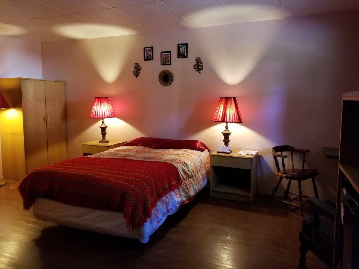Pittsfield Motor Inn المظهر الخارجي الصورة